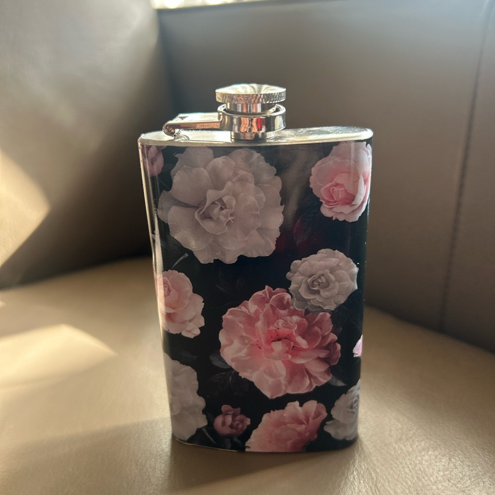 Floral 🥀Black 🖤and Pink 💕 Stainless Steel Flask